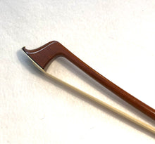 Load image into Gallery viewer, Pernambuco German bow, Zanoni, amazing staccato capability